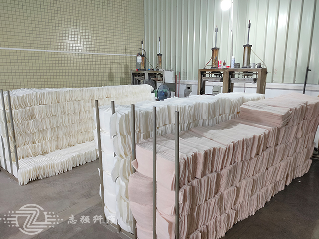 热风棉是一种新型的保温材料